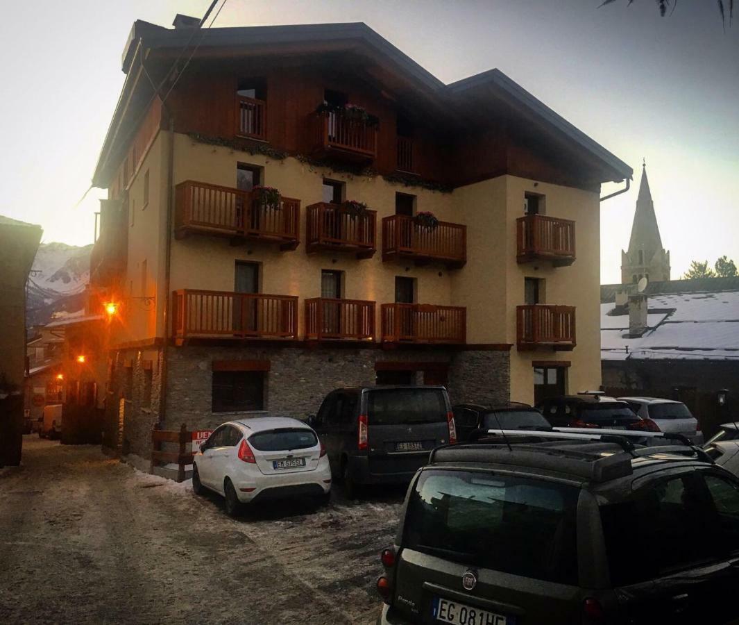 Appartamenti Genevris Sauze D'Oulx Exterior photo